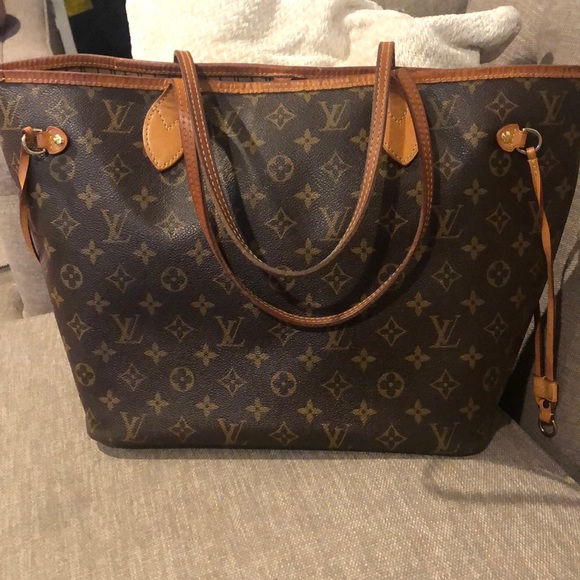 Louis Vuitton Neverfull MM - Picture 7 of 8